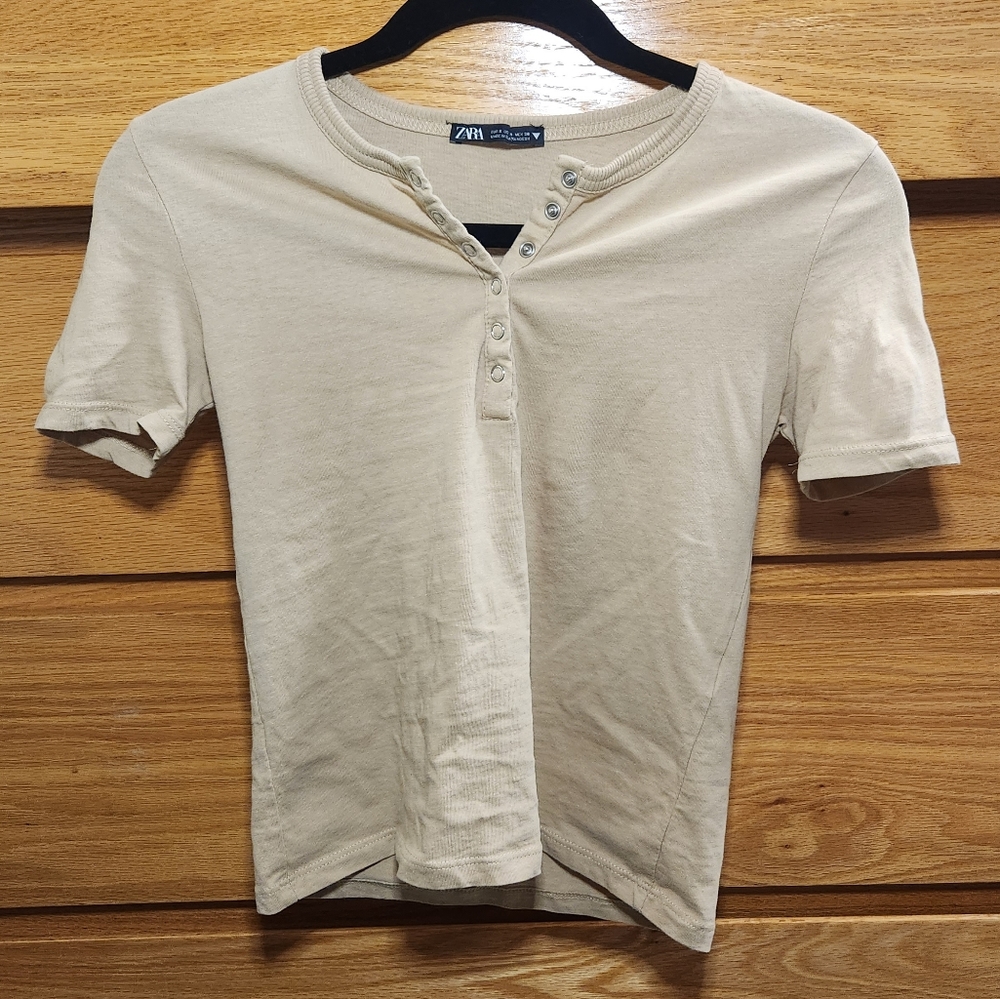 Zara Basic beige crop top
